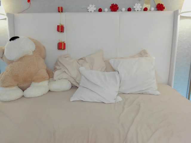 Bellaxdoll's BongaCams show and profile