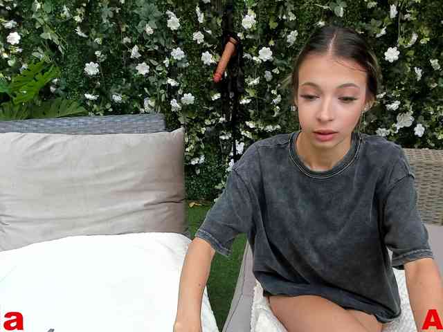 AlexiaxDaria webcam