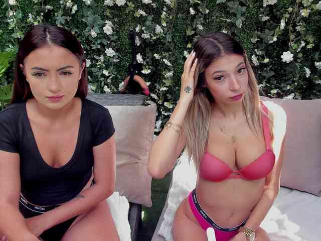 AlexiaxDaria webcam