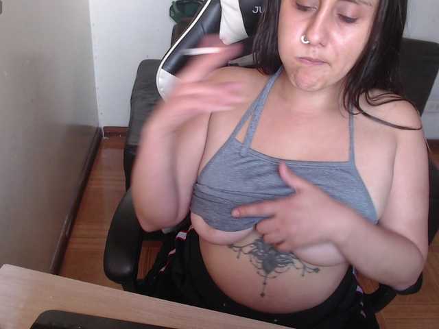 Melraise-'s BongaCams show and profile