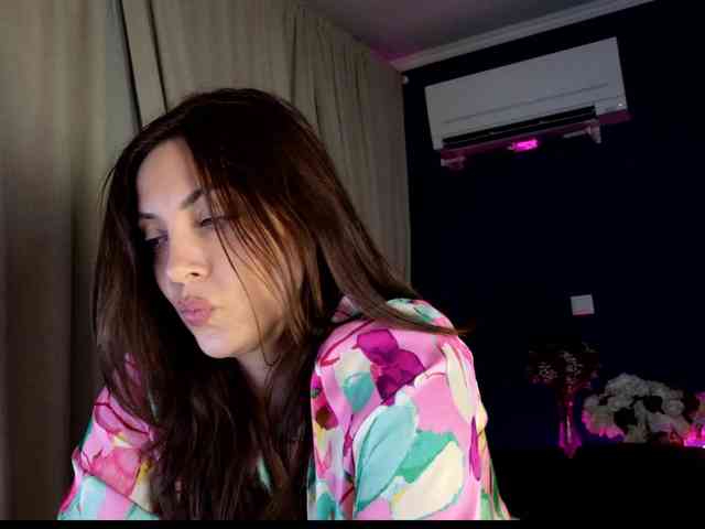 Olivia_Olivia webcam