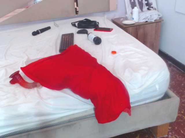 tu-y-yo19 from BongaCams