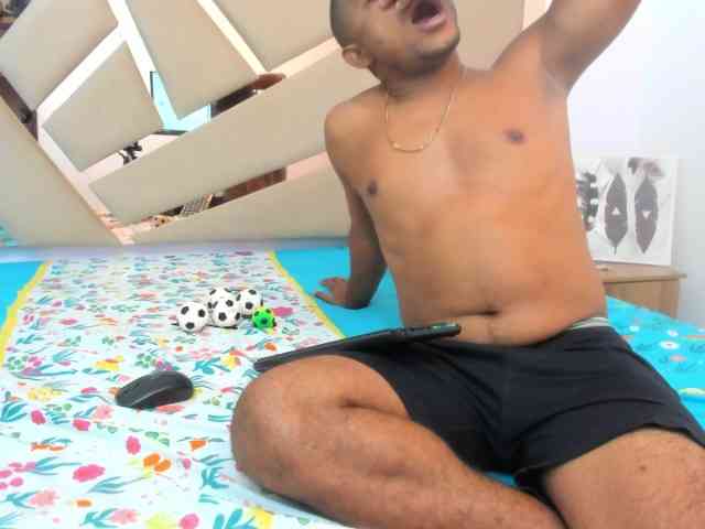 tu-y-yo19 webcam