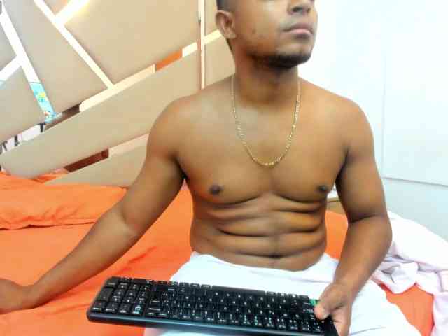 tu-y-yo19 webcam