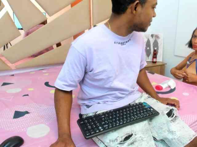 tu-y-yo19 webcam