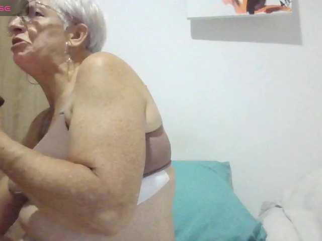 canitas69's BongaCams show and profile