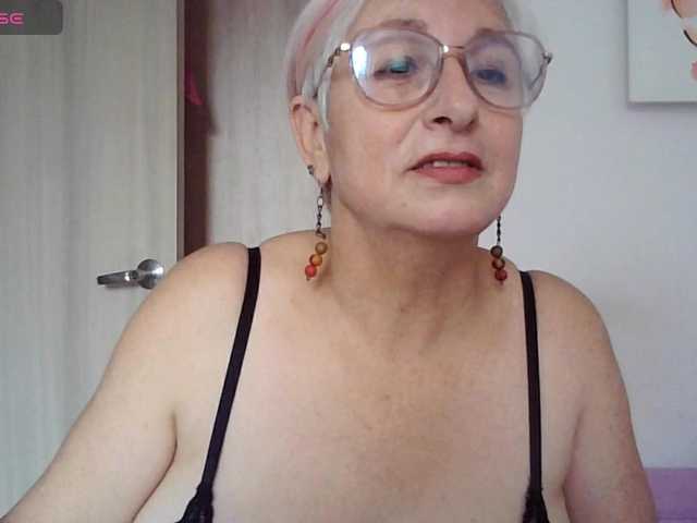 canitas69's BongaCams show and profile