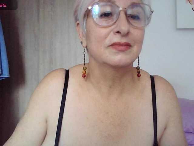 canitas69's BongaCams show and profile