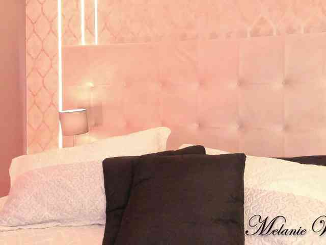 MelanieWilliams webcam
