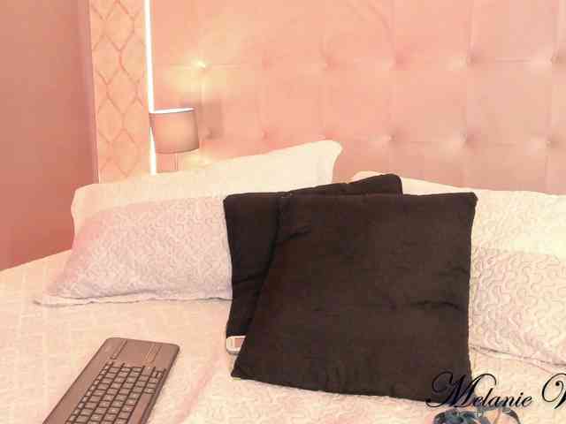 MelanieWilliams webcam
