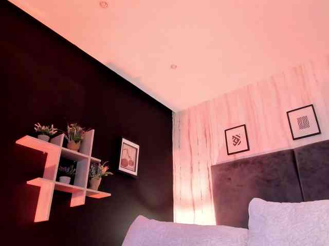 MelanieWilliams webcam