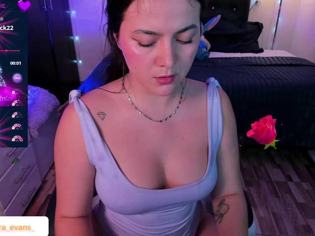 NahiaraEvans-'s BongaCams show and profile