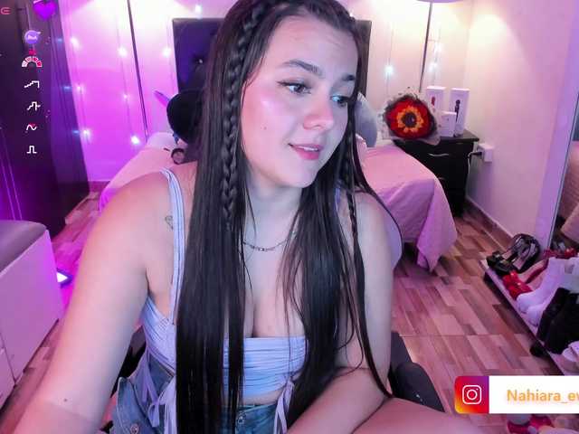 NahiaraEvans-'s BongaCams show and profile