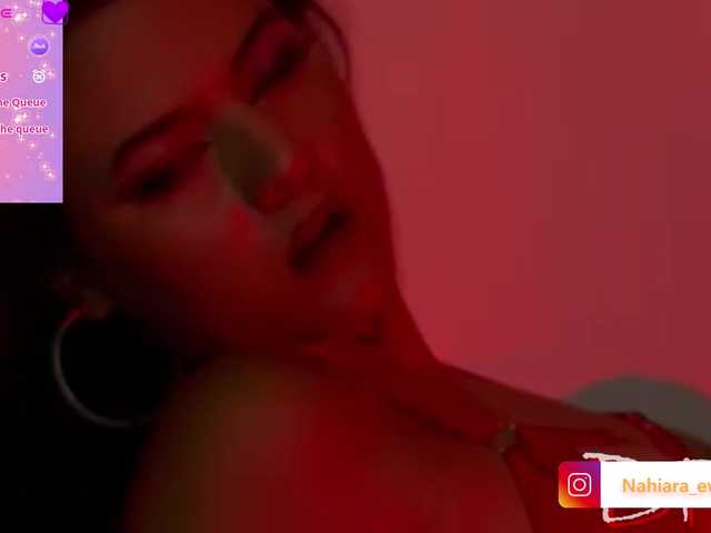 NahiaraEvans-'s BongaCams show and profile