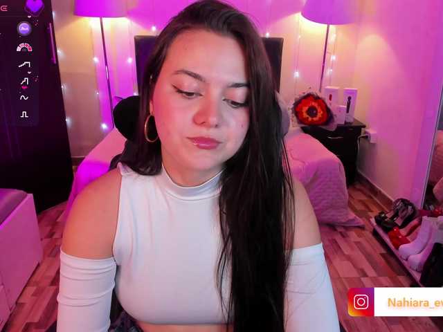 NahiaraEvans-'s BongaCams show and profile