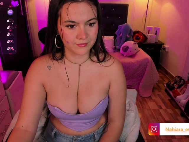 NahiaraEvans-'s BongaCams show and profile