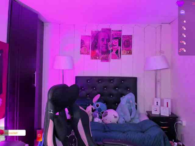 NahiaraEvans- webcam