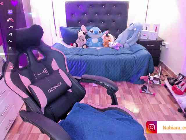 NahiaraEvans- webcam