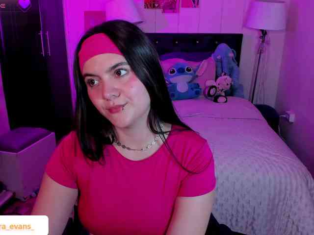 NahiaraEvans- webcam