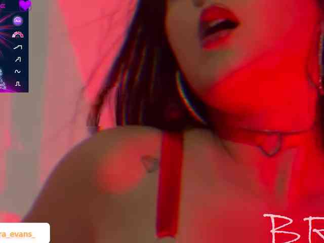 NahiaraEvans- NahiaraEvans-