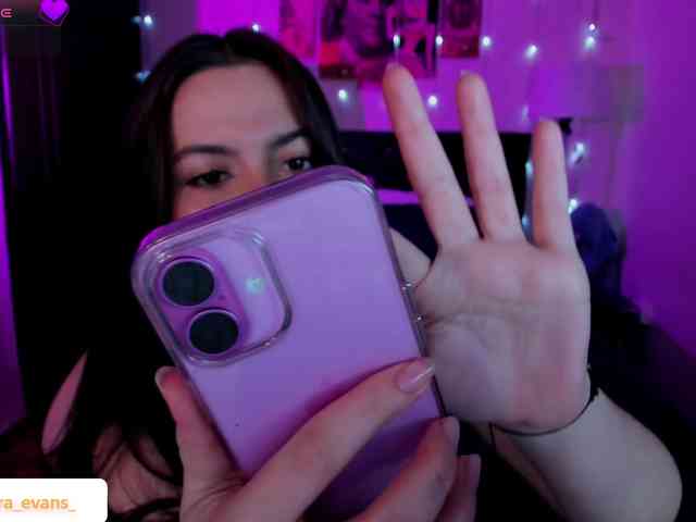 NahiaraEvans- webcam