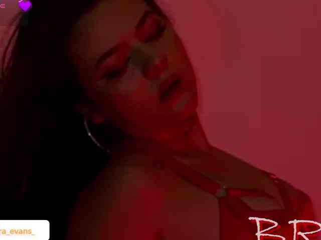 NahiaraEvans- webcam
