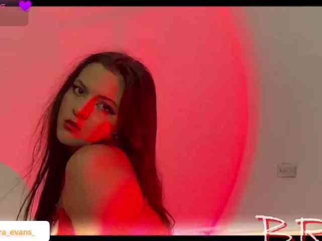 NahiaraEvans- webcam