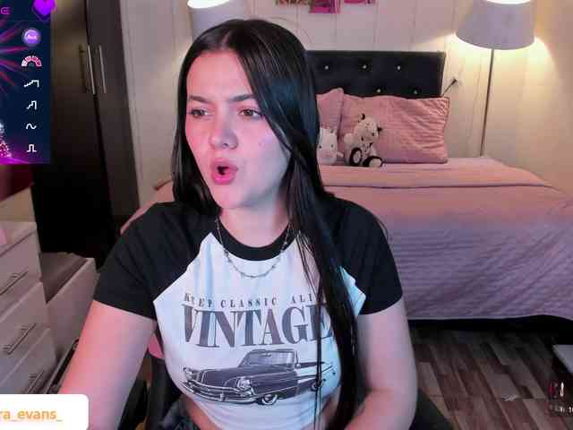 NahiaraEvans- NahiaraEvans-