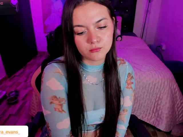 NahiaraEvans- webcam