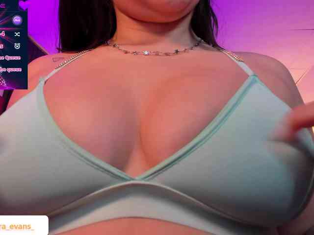 NahiaraEvans- webcam