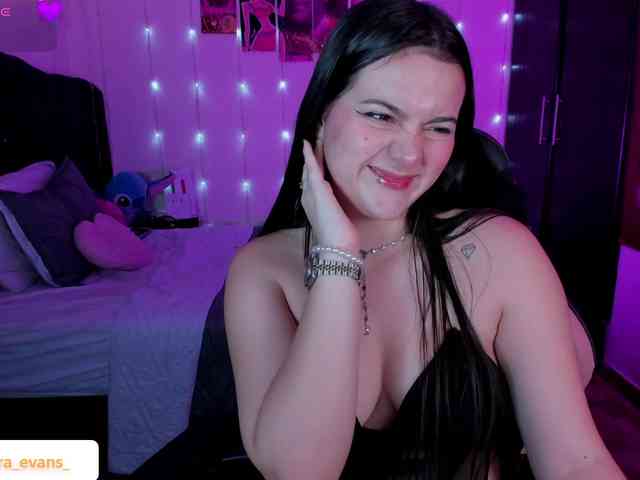 NahiaraEvans- webcam