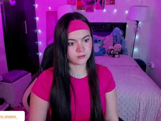 NahiaraEvans- webcam