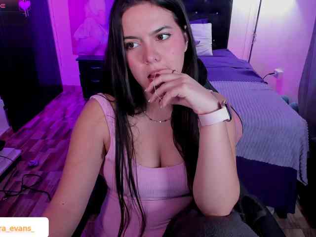 NahiaraEvans- webcam