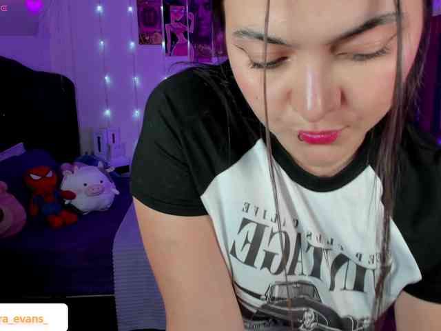 NahiaraEvans- webcam