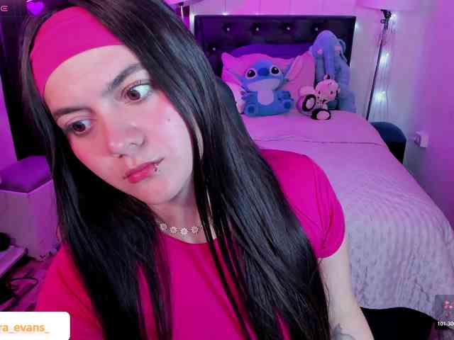 NahiaraEvans- webcam