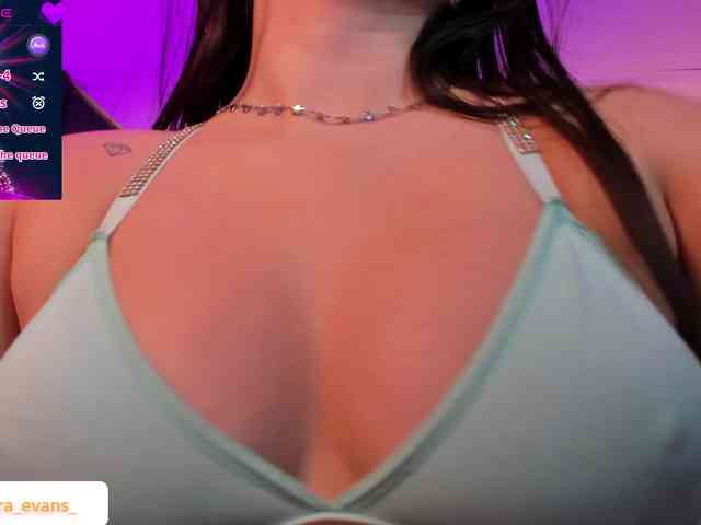 NahiaraEvans- webcam