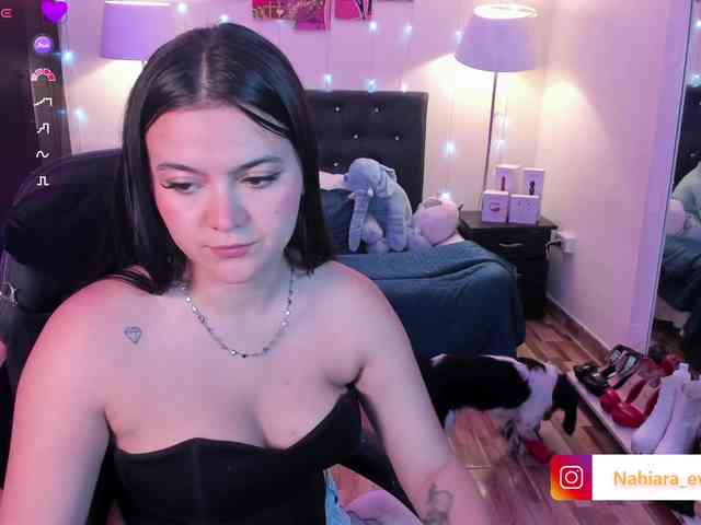 NahiaraEvans- webcam