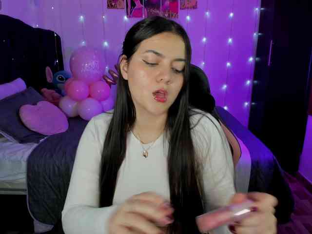 NahiaraEvans- webcam