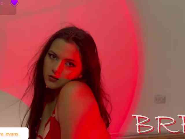 NahiaraEvans- webcam