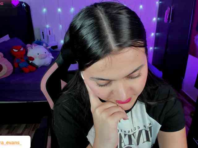 NahiaraEvans- webcam