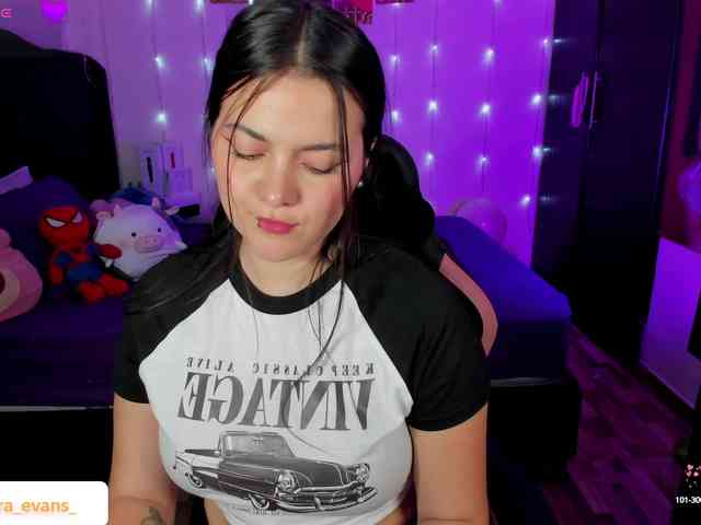 NahiaraEvans- webcam