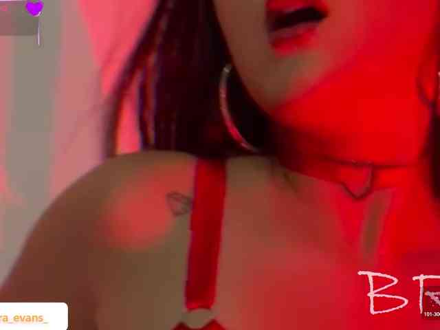 NahiaraEvans- webcam