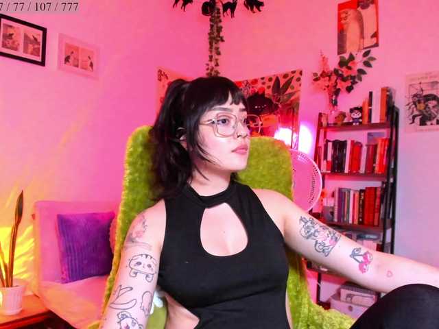 Luci--ana's BongaCams show and profile