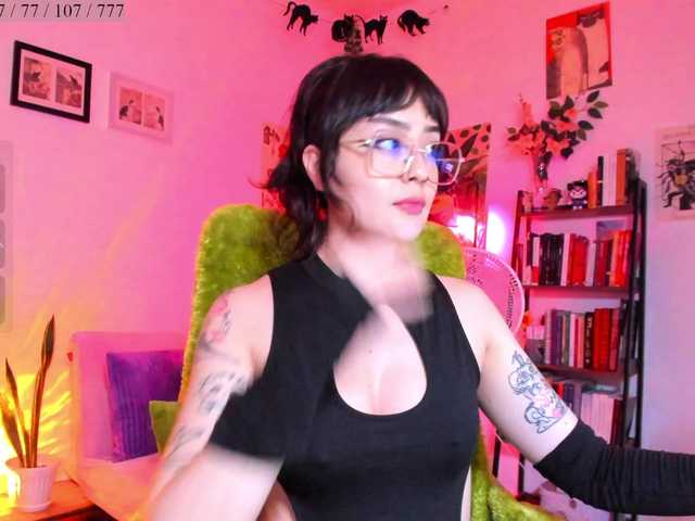 Luci--ana's BongaCams show and profile