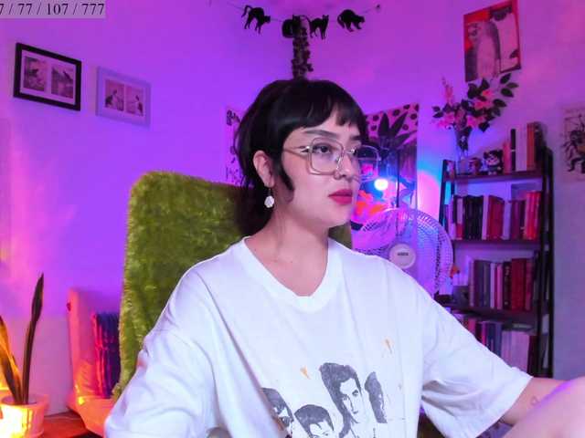 Luci--ana's BongaCams show and profile