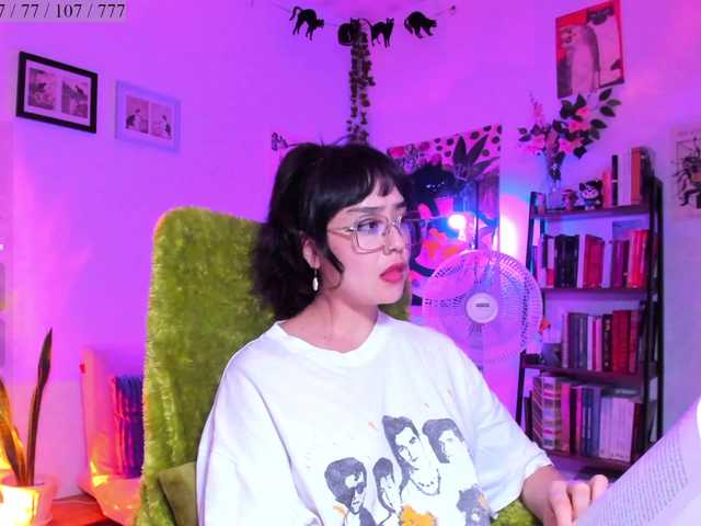 Luci--ana's BongaCams show and profile