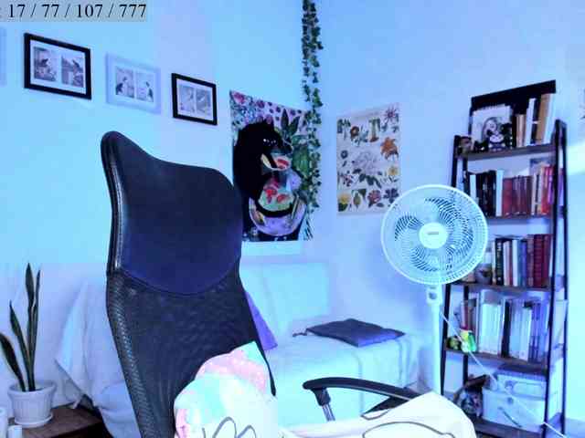 Luci--ana webcam