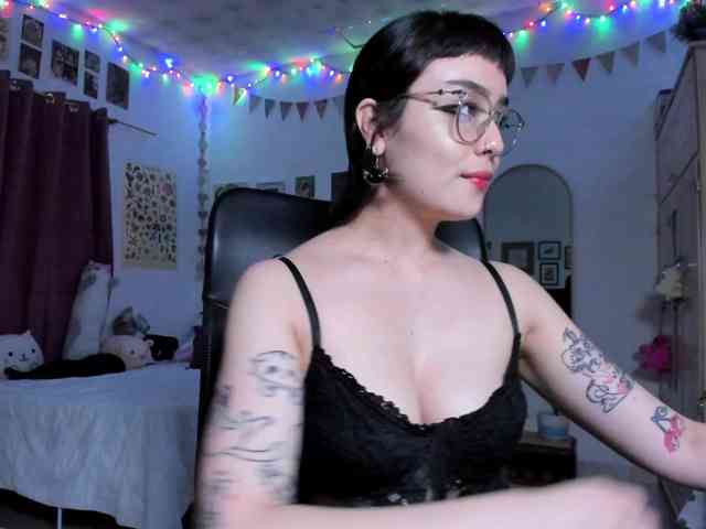 Luci--ana webcam