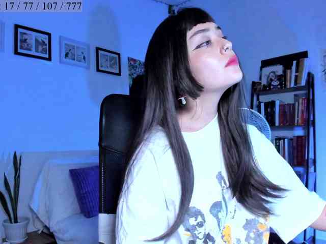 Luci--ana webcam