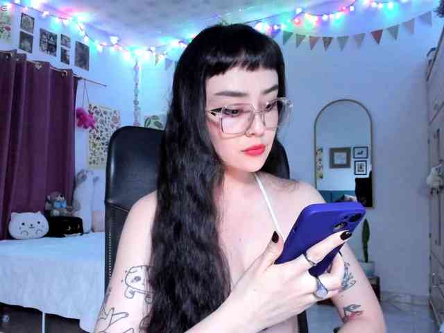 Luci--ana webcam